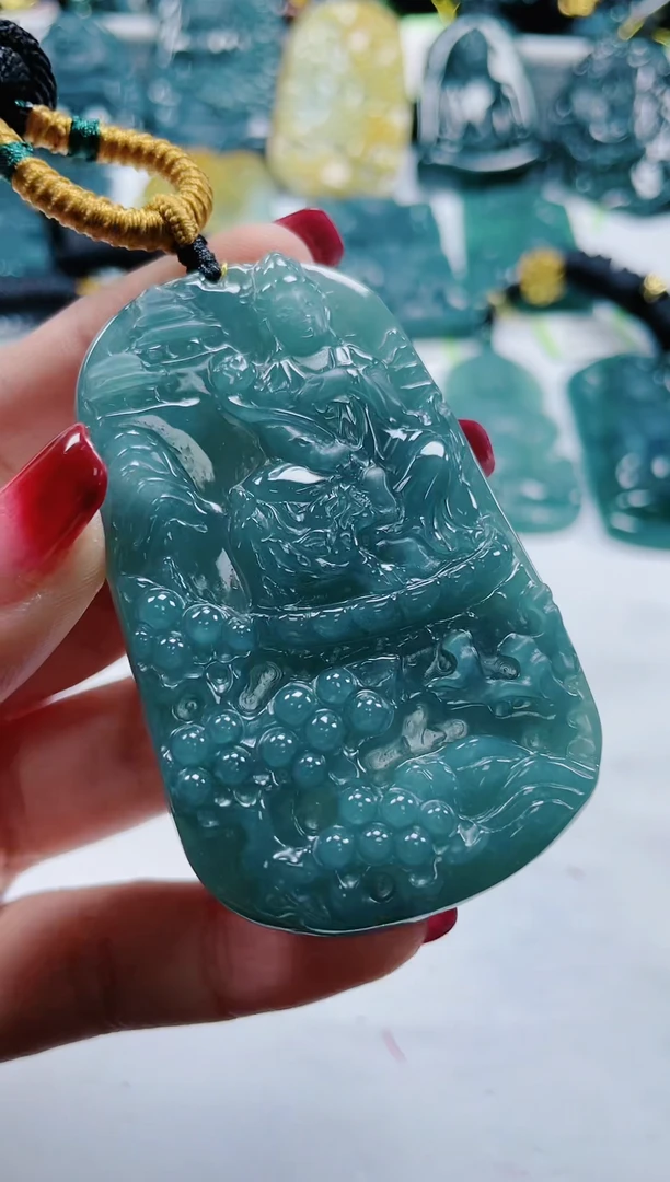 【闪购商品】翡翠颈饰未镶嵌