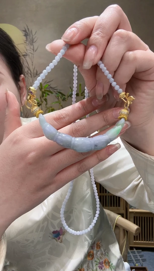 【闪购商品】翡翠颈饰未镶嵌吊坠