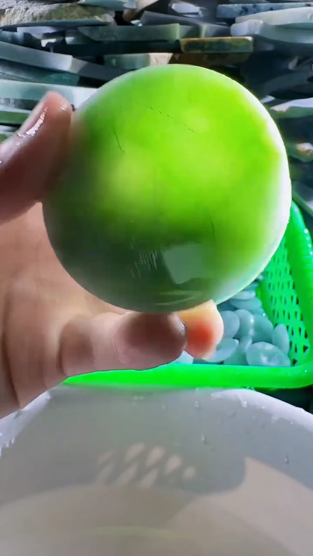 翡翠裸石缅甸翡翠A货文1016