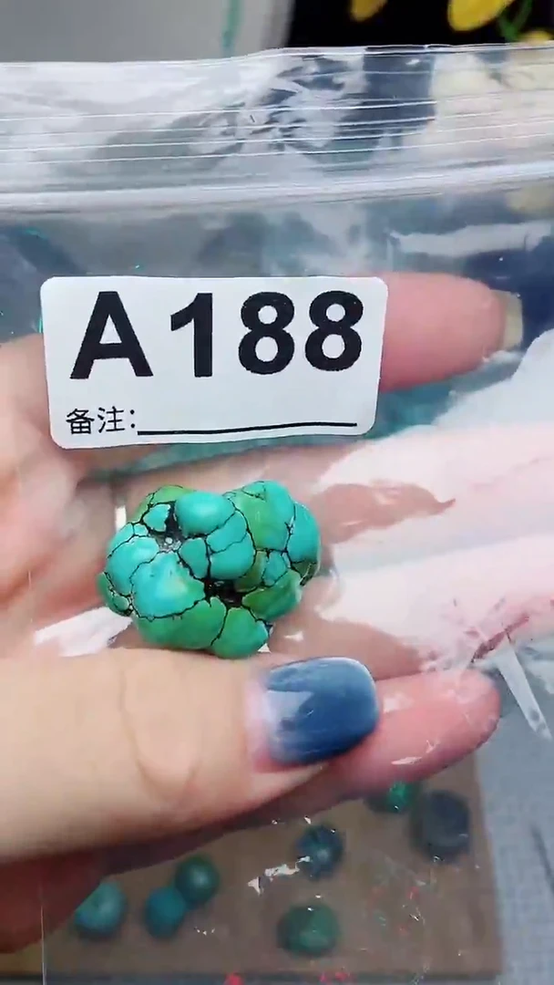 未镶嵌绿松石珠宝奇石坚****阁未镶嵌绿松石珠宝奇石