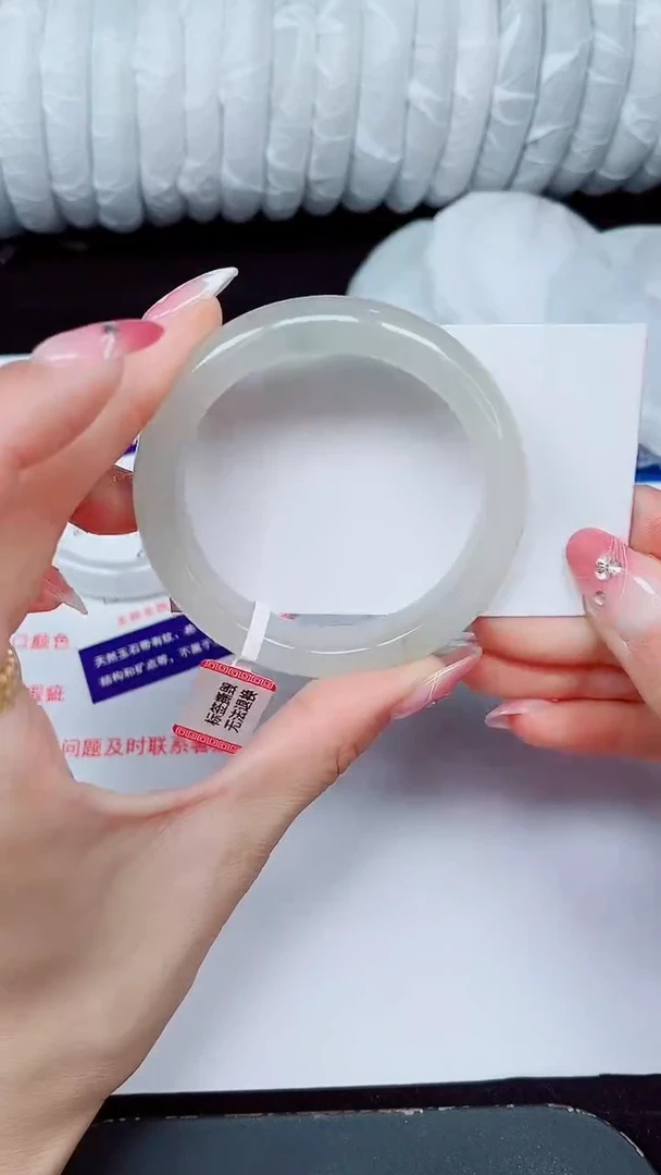 未镶嵌手镯石英质玉350-52/53