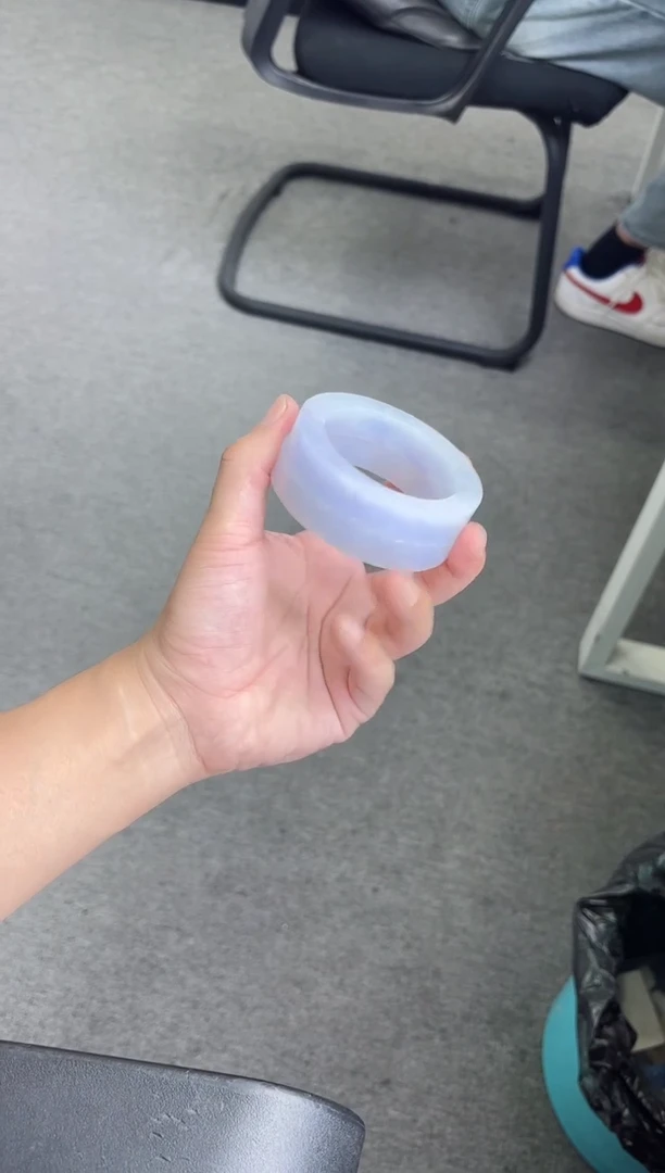 未镶嵌手镯定制翡翠往***风手镯