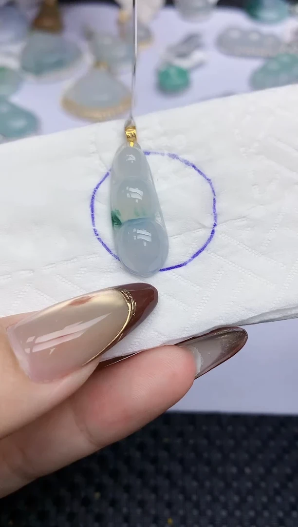 颈饰18K金镶嵌翡翠96   天然翡翠A货  百元以上9米证书费自理