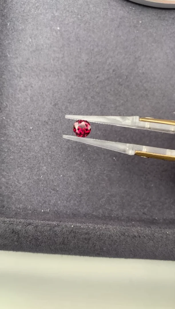 未镶嵌裸石石榴石1.1ct天然镁铝 定制BC