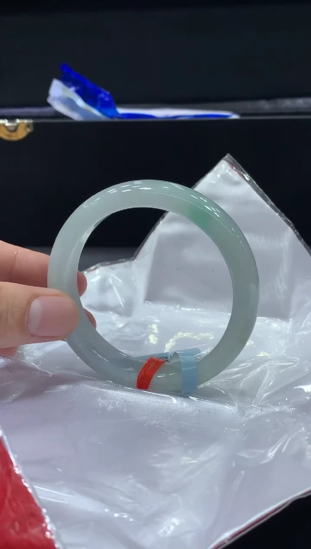 未镶嵌手镯翡翠翡翠手镯