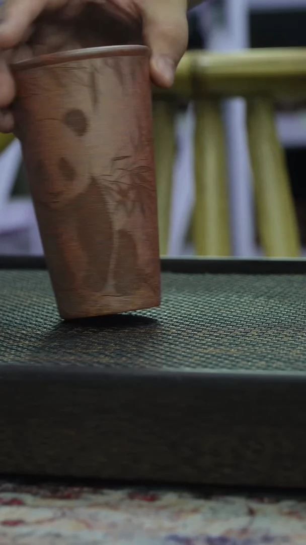 茶杯紫砂非遗茶器-熊猫可乐杯