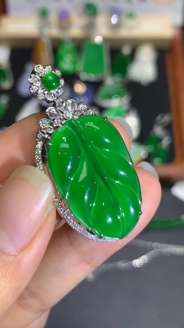 翡翠18K金镶嵌吊坠(不含链)团购5