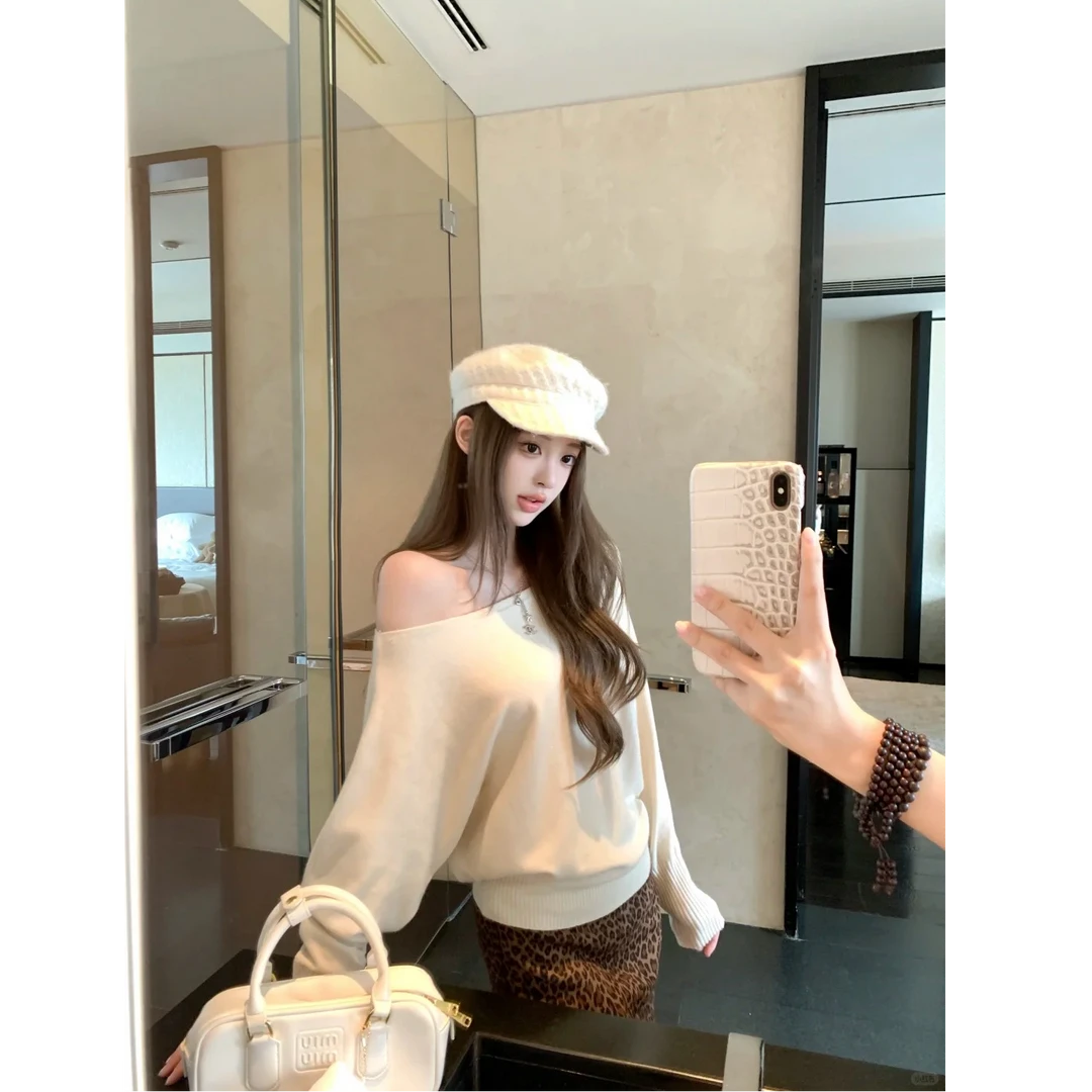斜肩松弛感设计毛衣今年流行的爆款女上衣巨好看百搭小衫配半身裙