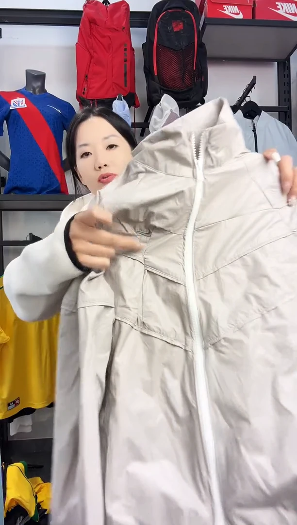 156编码 瑕疵款直播间过款为准 尺码M