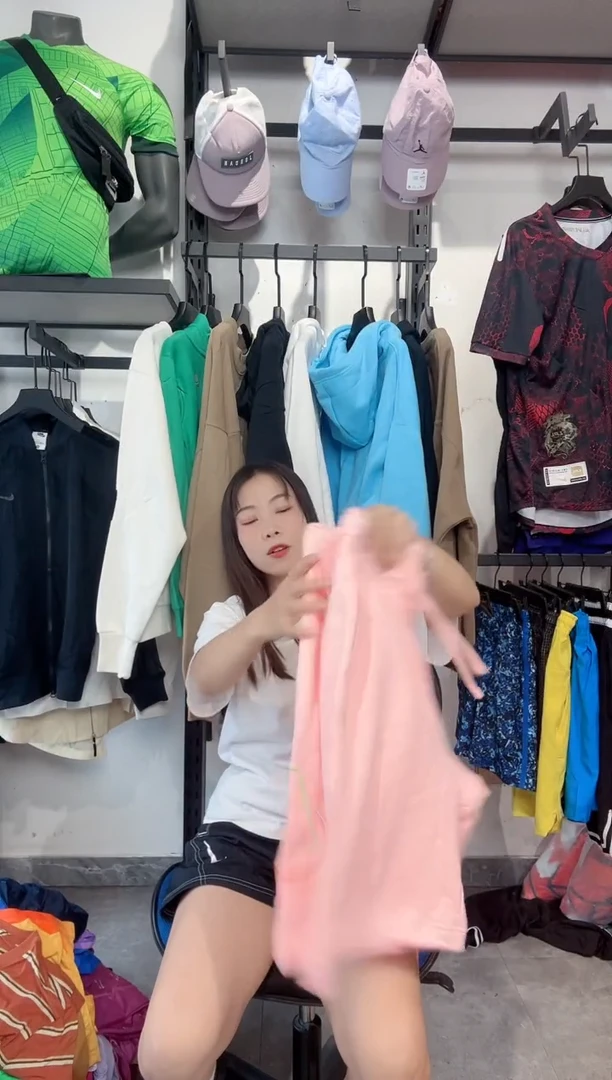 1077编码 瑕疵款直播间过款为准 尺码