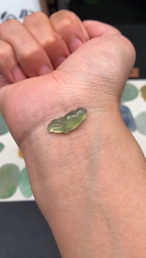 未镶嵌定制翡翠翡翠