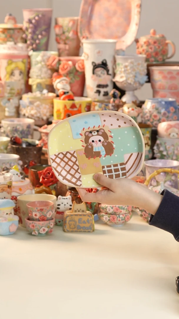 摆件陶景德镇釉下彩手绘设计师款陶瓷