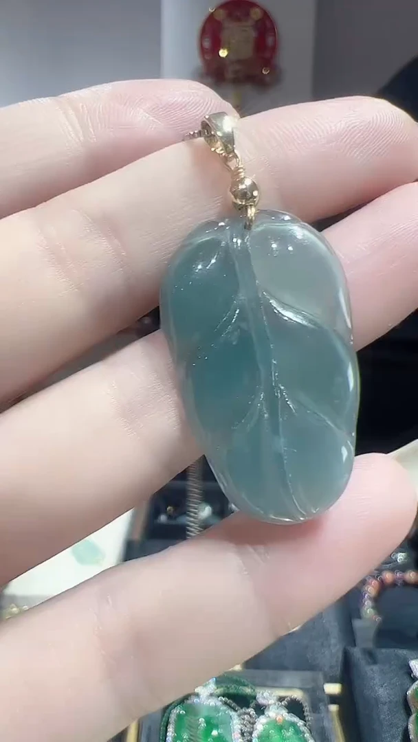 颈饰未镶嵌翡翠2025110463