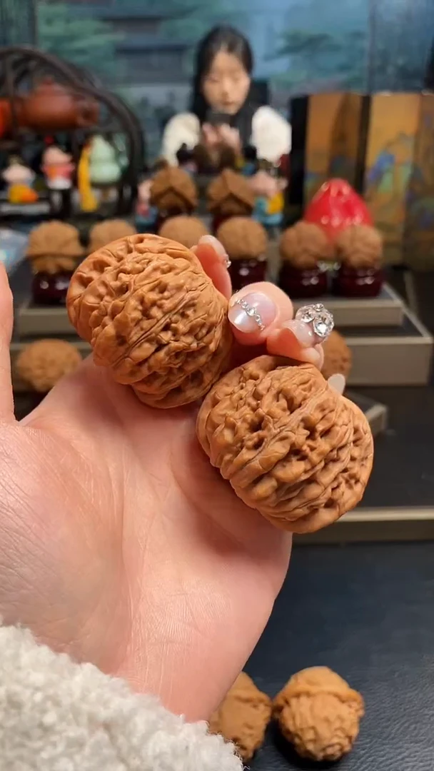 【闪购商品】文玩核桃把件K64四座楼45