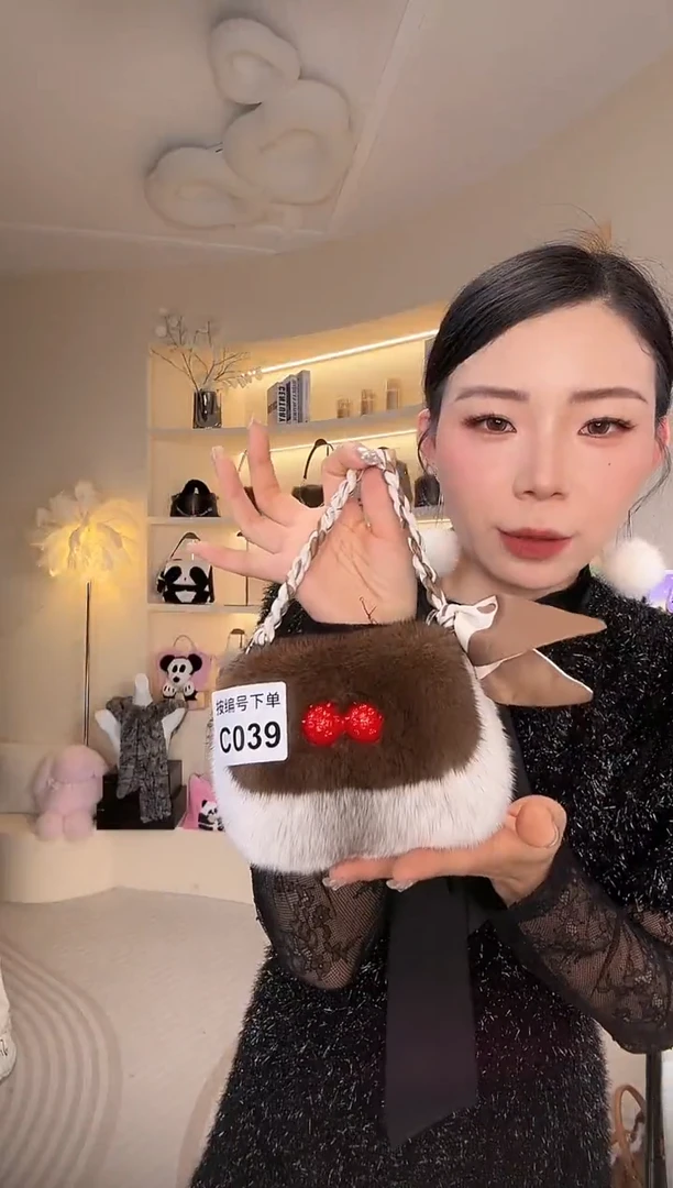 水貂毛【闪购商品】女包C039