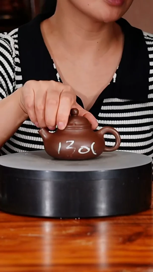 宜兴原矿紫砂壶茶壶130C