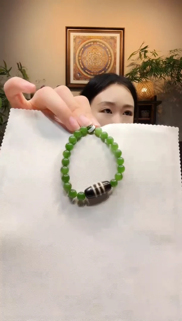 未镶嵌手链和田玉（碧玉）手链