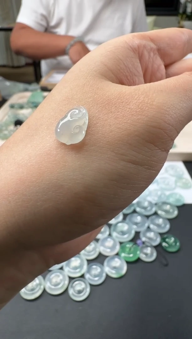 吊坠(不含链)未镶嵌翡翠C169|299