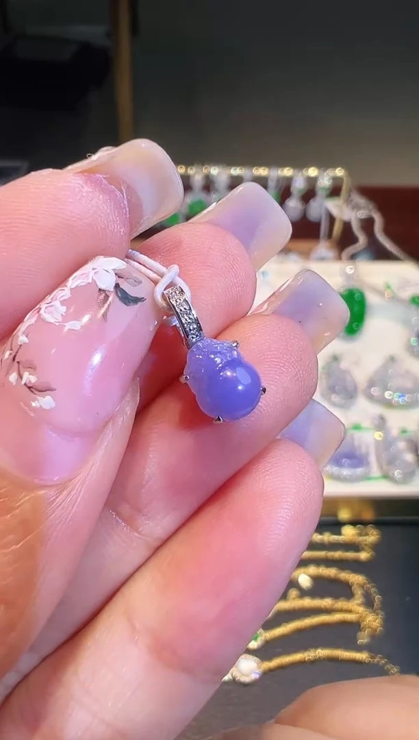 翡翠18K金镶嵌吊坠(不含链)小滴溜