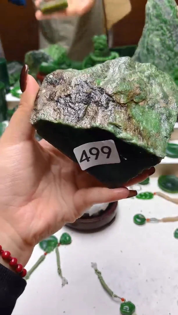 未镶嵌和田玉（碧玉）珠宝半成品1