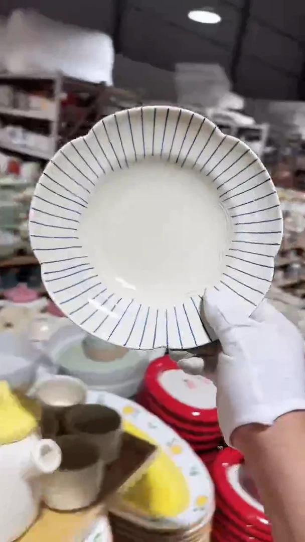 碗花朵线条深盘微瑕 凑满20元包邮