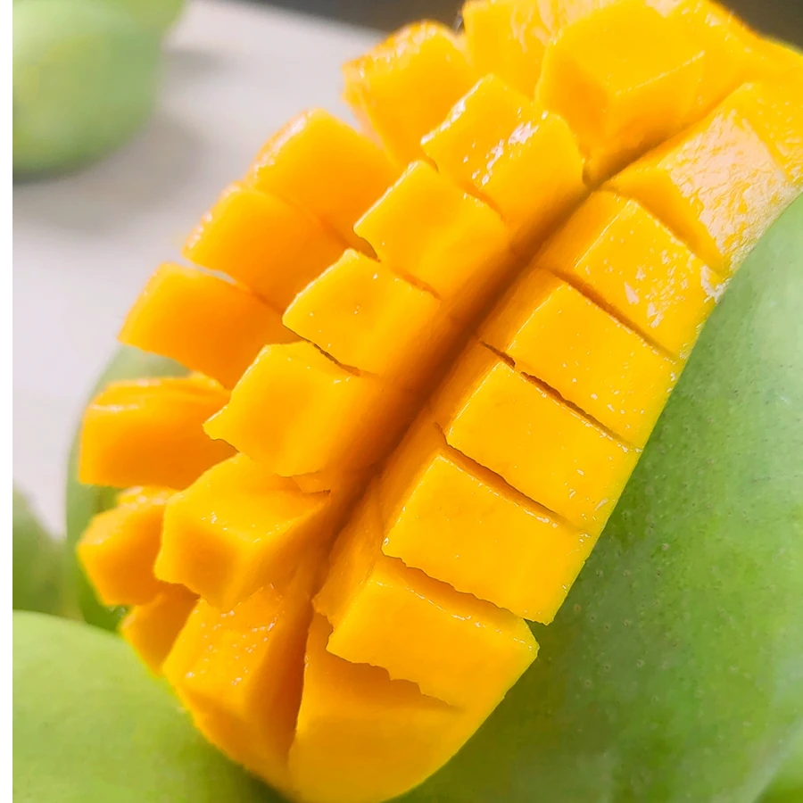 云南大青芒当季新鲜薄皮青芒果生熟两吃