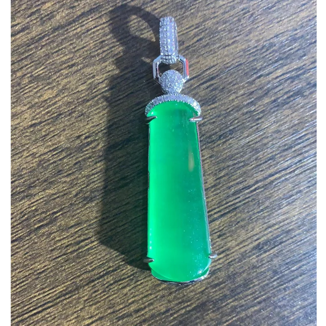 翡翠无事牌吊坠(多样发其一）B633