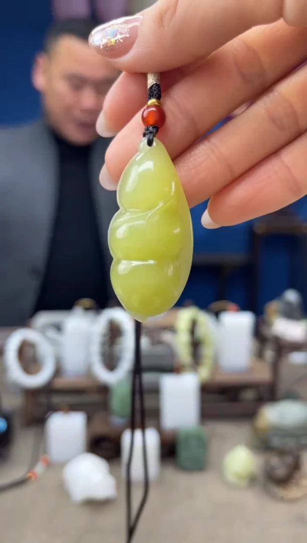 【闪购商品】和田玉颈饰未镶嵌1