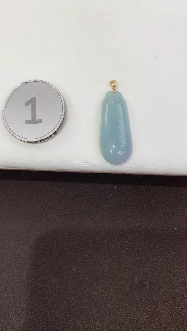 颈饰18K金镶嵌翡翠天然缅甸A货翡翠