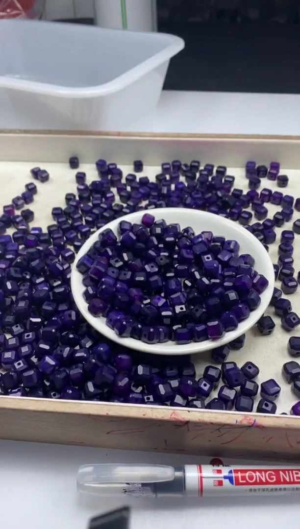 【闪购商品】玛瑙/玉髓颈饰未镶嵌w2119舒俱来方块9*9mm*10颗