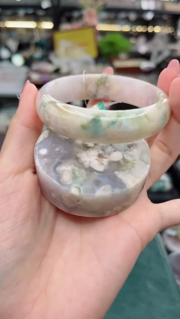 【闪购商品】石英质玉手镯未镶嵌57圈口（赠品镯心）6918345