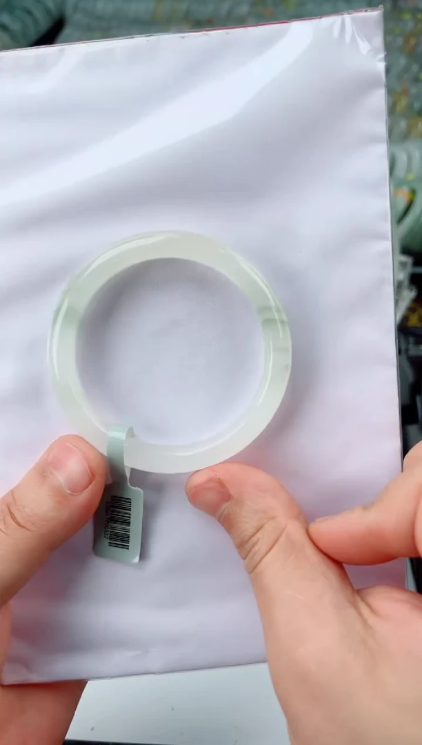 【闪购商品】石英质玉手镯未镶嵌730