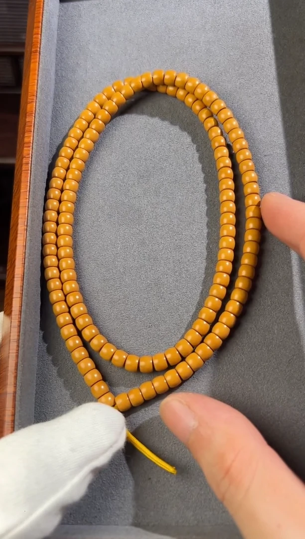 手串/手链橄榄核老挝核核尖5.5mm*4.5mm（130颗左右）11/27售卖
