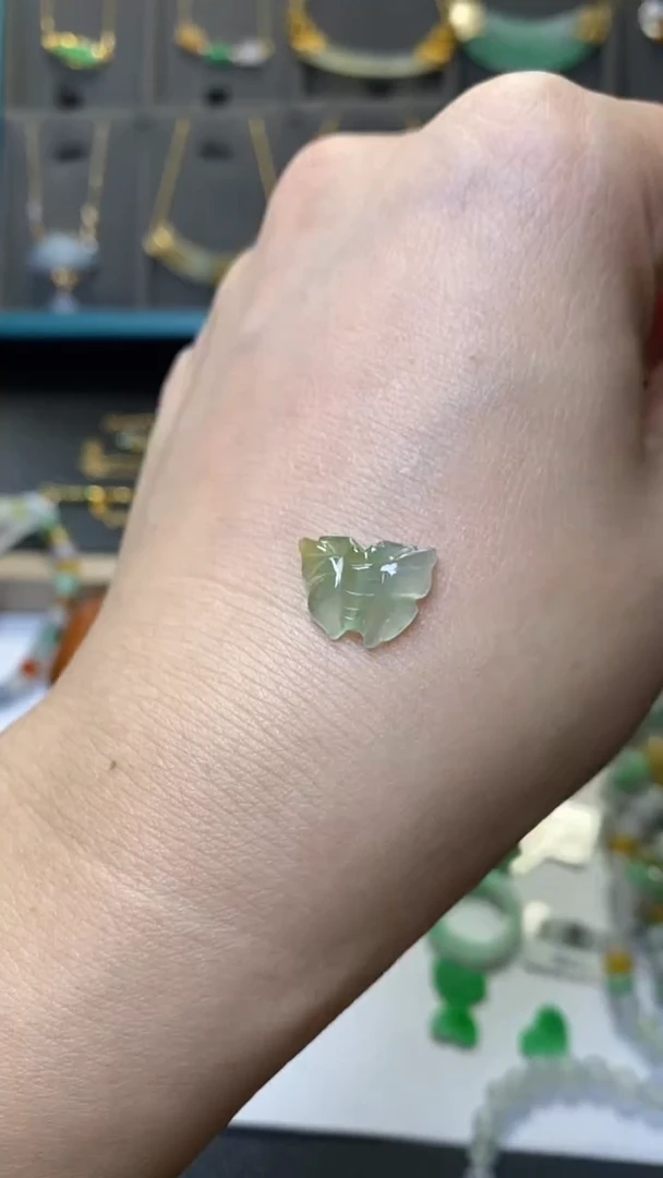 颈饰未镶嵌翡翠40075