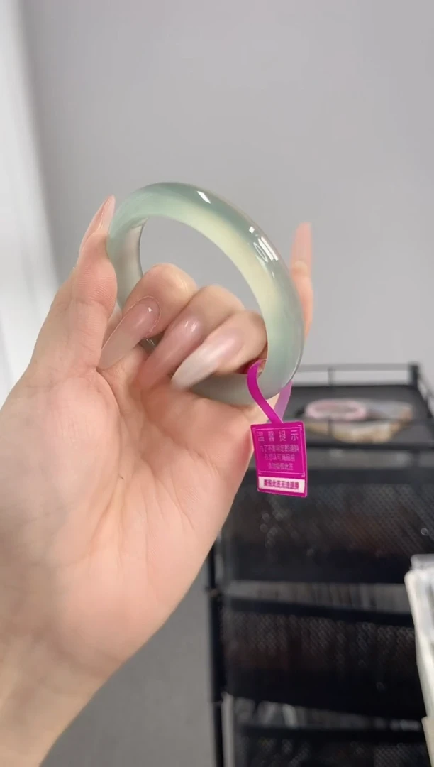 【闪购商品】玛瑙/玉髓手镯未镶嵌53-54圈