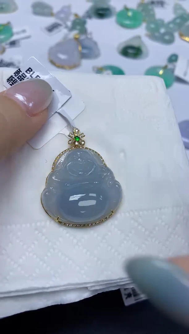 翡翠18K金镶嵌颈饰天然缅甸翡翠A货