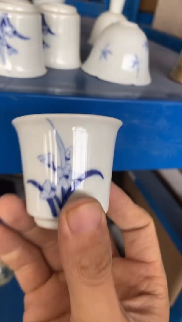 杯无运费险有瑕疵的摄影的产品有使用过的痕迹有点脏介意勿拍