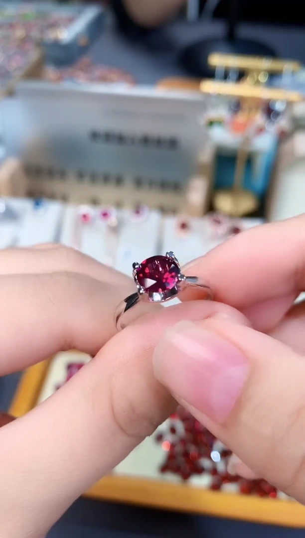 【闪购商品】石榴石戒指银S925镶嵌天然镁铝
