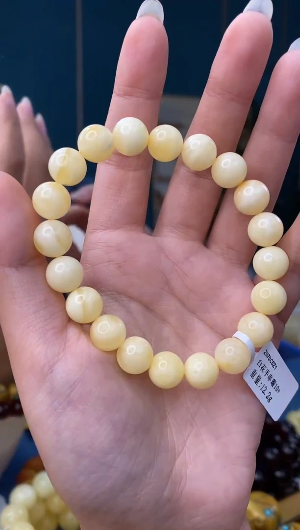 裸石琥珀未镶嵌1/5多样性发其一微瑕1