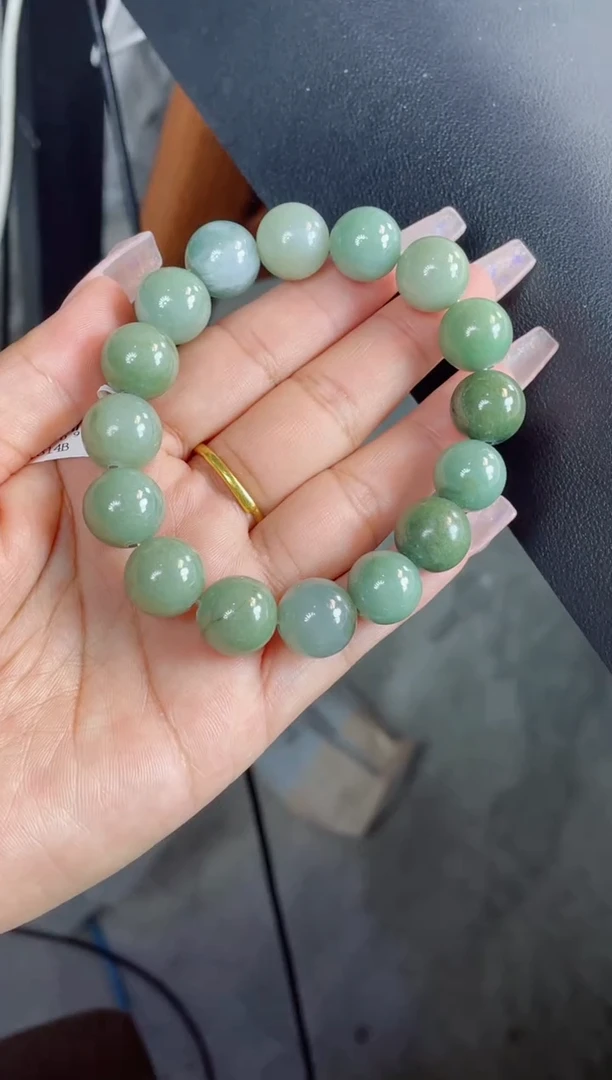 未镶嵌戒指翡翠珠串
