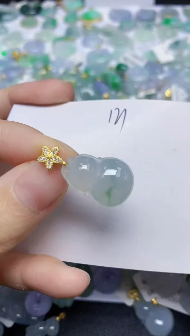 翡翠未镶嵌颈饰天然缅甸翡翠A货