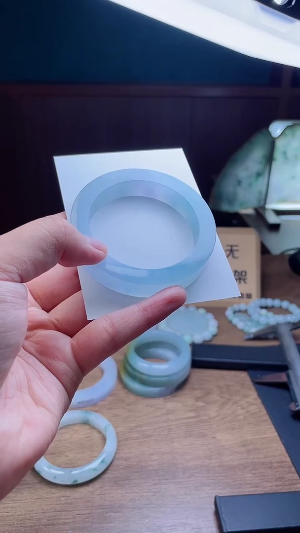 定制翡翠手镯未镶嵌定制