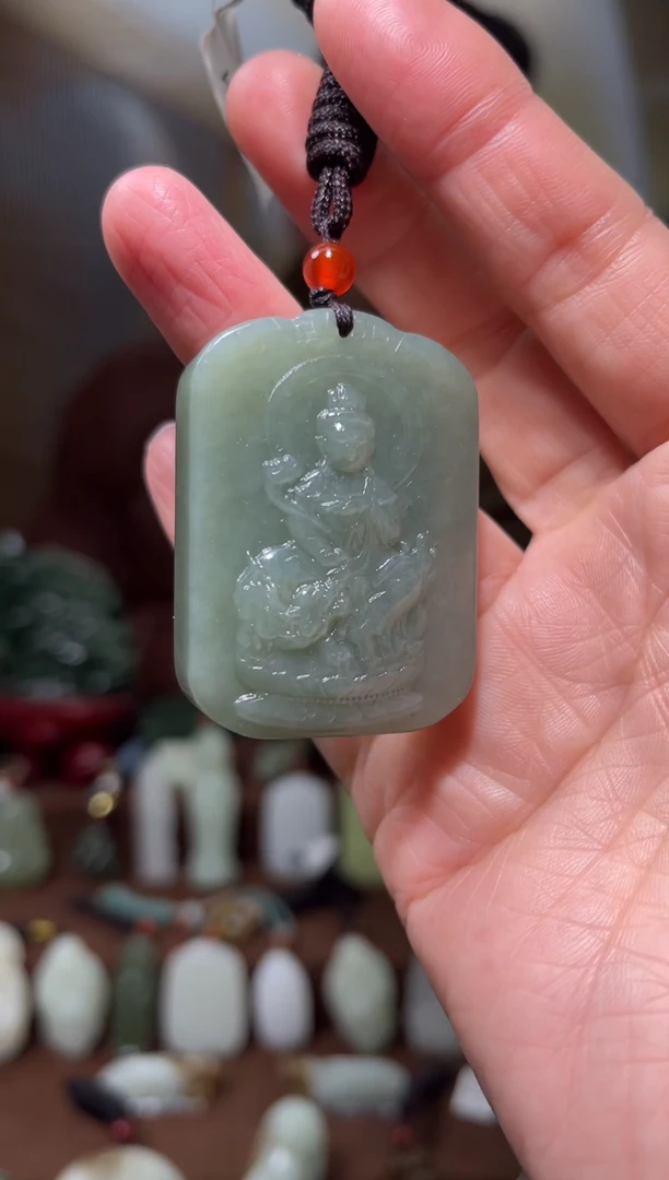 颈饰未镶嵌和田玉·