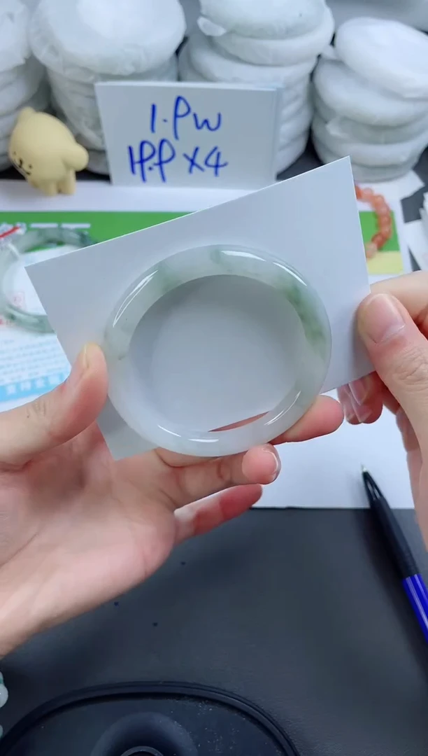 【闪购商品】石英质玉手镯未镶嵌74-55