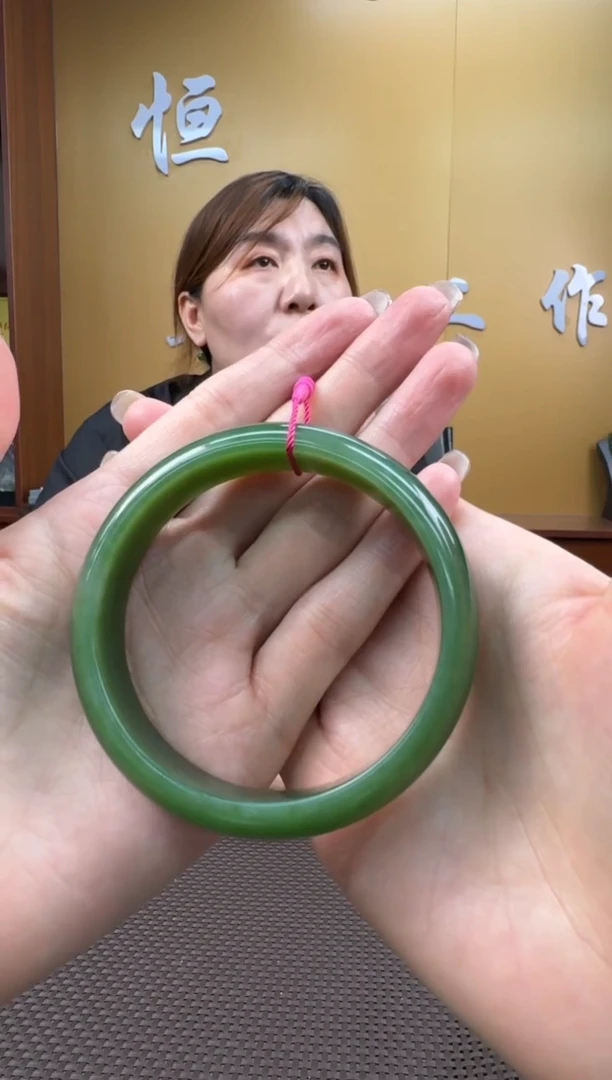 【闪购商品】和田玉手镯未镶嵌60