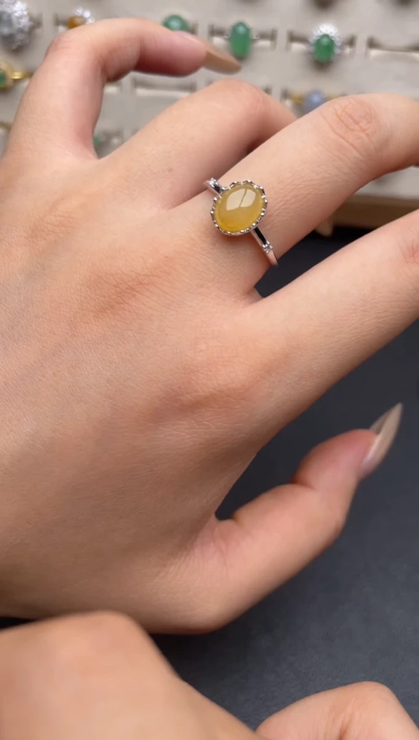 银S925镶嵌戒指翡翠一物一证一礼盒