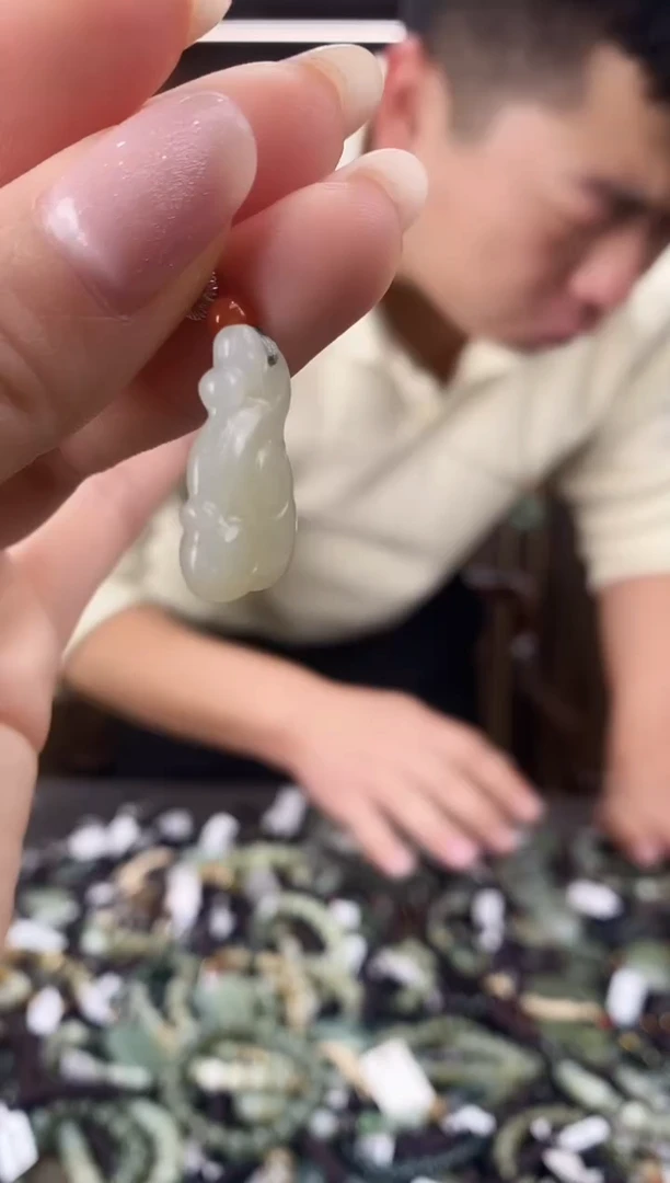 【闪购商品】和田玉颈饰未镶嵌多样性发货，拍一发一