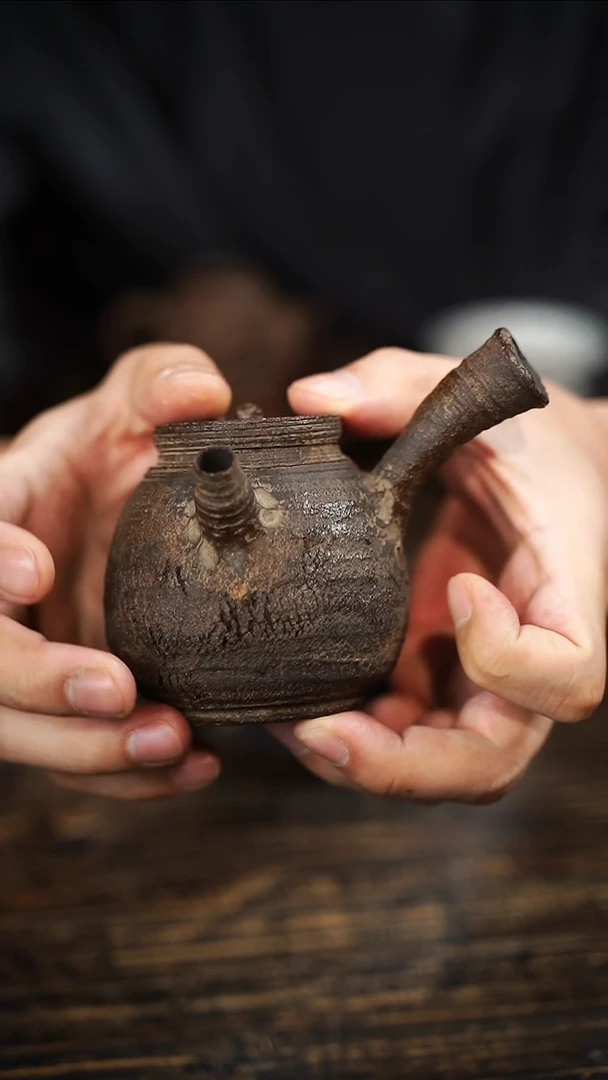 全手工制作 重工 南蛮 爆裂纹 重肌理  侧把壶 180cc