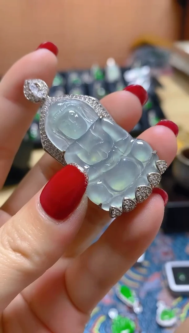 颈饰未镶嵌翡翠天然A货 假一罚四