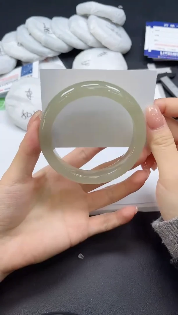 未镶嵌手镯石英质玉034-6263